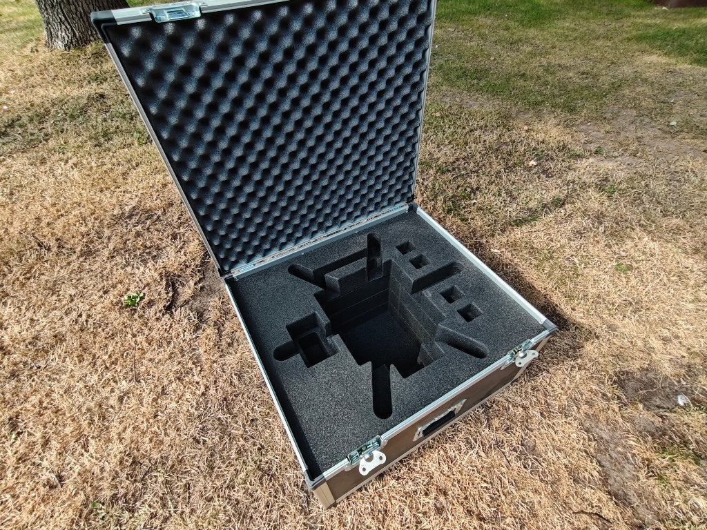 Stevige transportkoffer voor een drone of ander materiaal, Enlèvement, Comme neuf