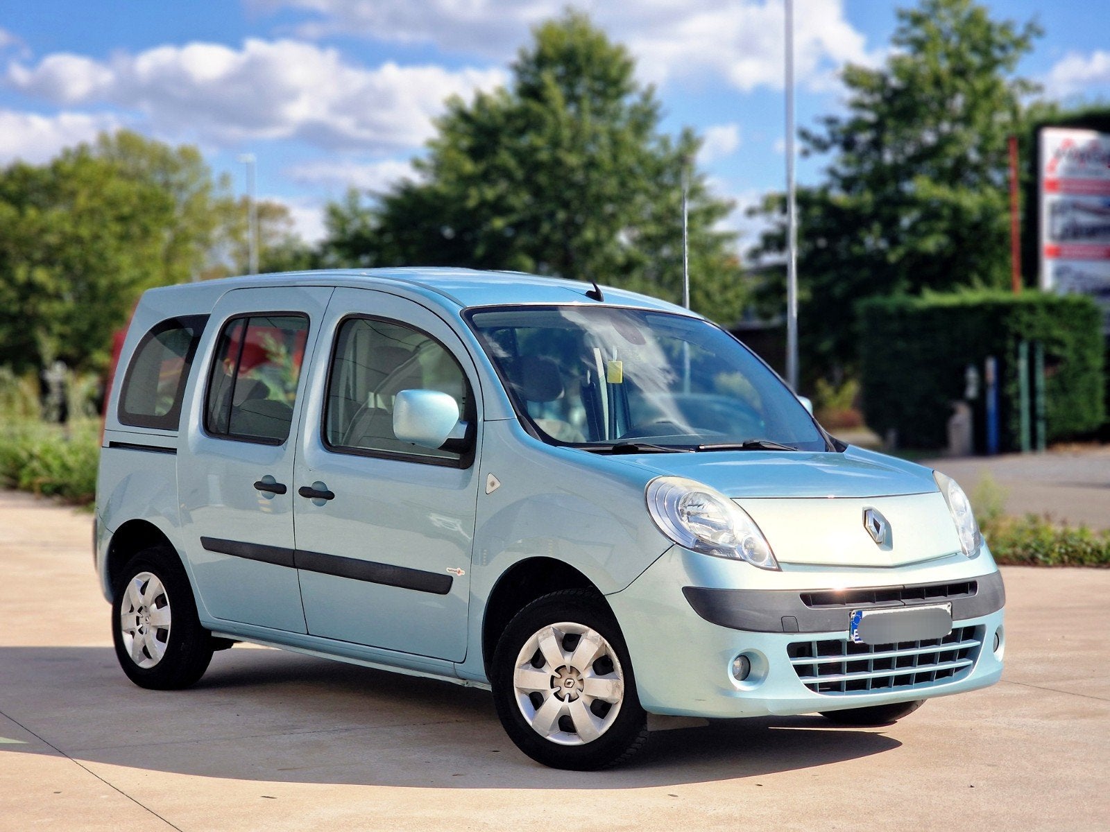 Renault Kangoo 1.6 Benzine Automaat – 5 plaatser + Keuring, Auto's, Automaat, Euro 5, Parkeersensor, Bedrijf