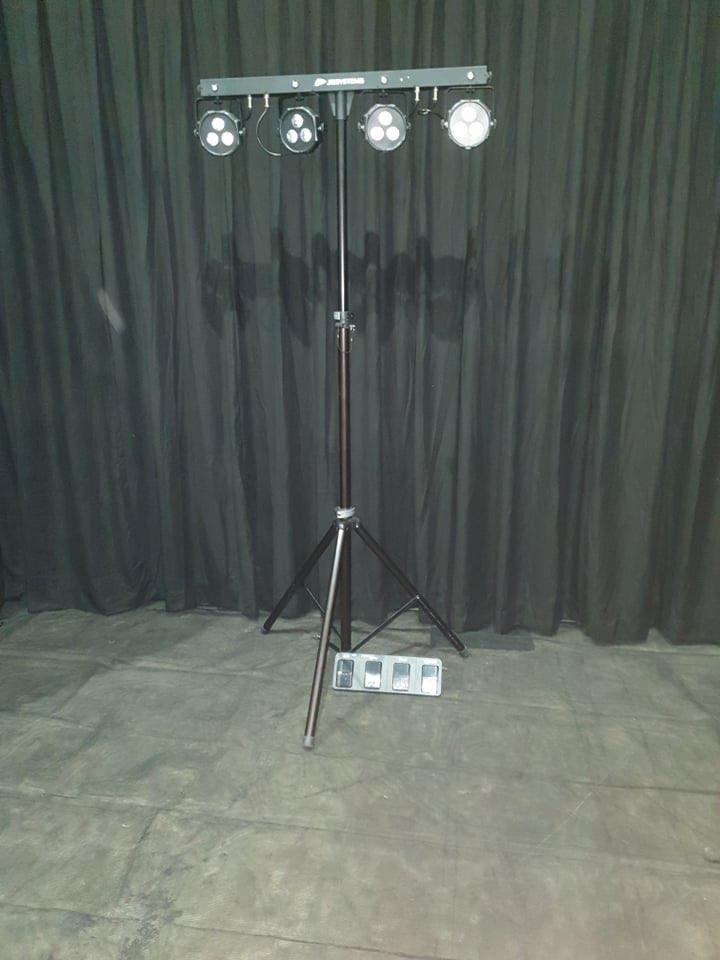 Led verlichting - LIVESET 2 + statief + draadloze controller, Muziek en Instrumenten, Ophalen, Zo goed als nieuw, Licht, Geluidgestuurd
