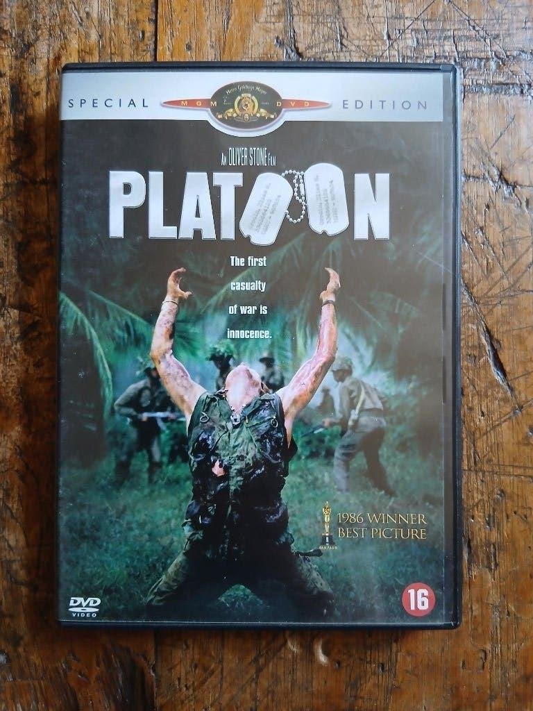 Platoon - Oliver Stone, Enlèvement ou Envoi