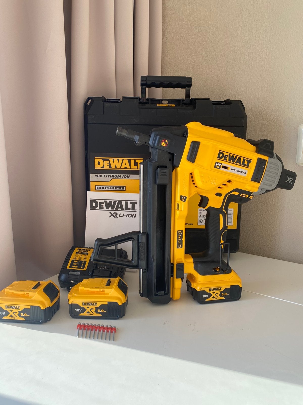 DeWALT DCN890 Type 3 Betontacker + 3x 5Ah Accu + Koffer, Ophalen of Verzenden, Zo goed als nieuw