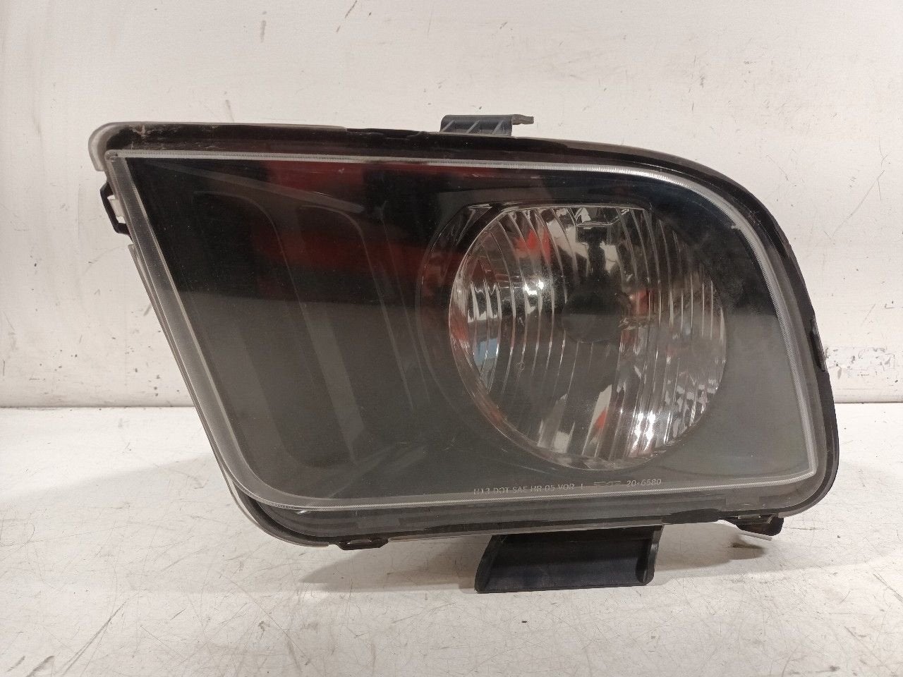 Koplamp links Ford Mustang, Onderdelen@venauto.nl, Van der Ven Autorecycling B.V., Ettenseweg 76, 4706 PB Roosendaal, The Netherlands