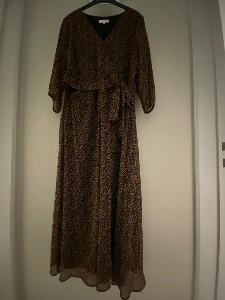Kleed lang  bruin Améline maat 46, Kleding | Dames, Bruin, Maat 46/48 (XL) of groter, Ophalen of Verzenden, Améline