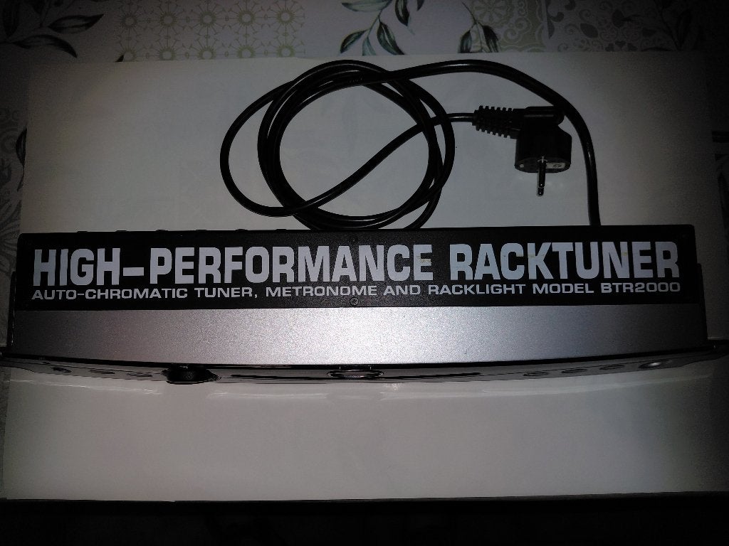 Rack Tuner guitare BTR2000 BEHRINGER, Musique & Instruments, Effets, Enlèvement ou Envoi, Utilisé, Autres types