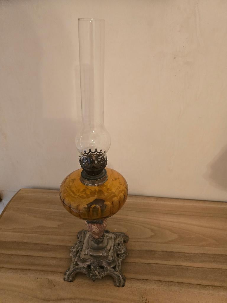 Antiek petroleum lamp, Antiek en Kunst, Antiek | Verlichting, Ophalen