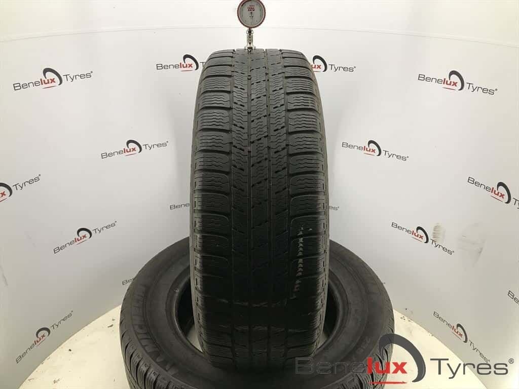 2of4 winter 235/65R17 104H Michelin Alp 235/65 R17 235/65/17, Autos : Pièces & Accessoires, Pneus & Jantes, Pneus hiver, -, -