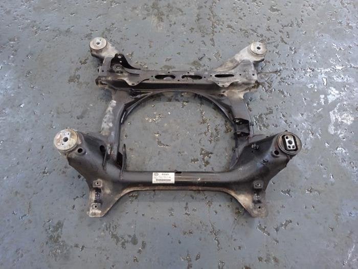 Faux châssis d'un Volkswagen Touareg, Volkswagen, -, 3 mois de garantie, Utilisé