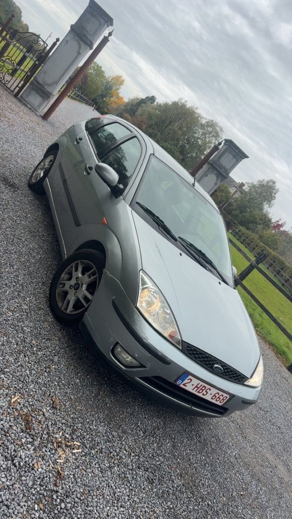 Ford  focus boîte auto, Focus, Argent ou Gris, Achat, Noir