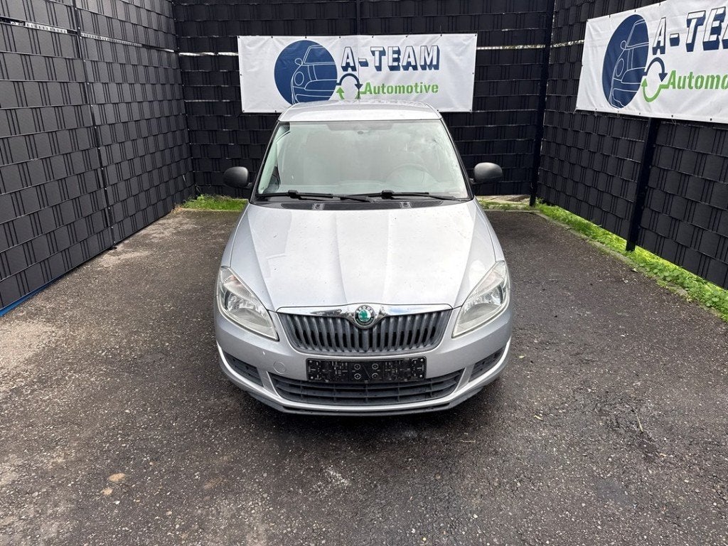 BUMPER VOOR Skoda Fabia II (5J) (|5J0807221D|), Gebruikt, Voor, Info@skoda-auto.de, Skoda