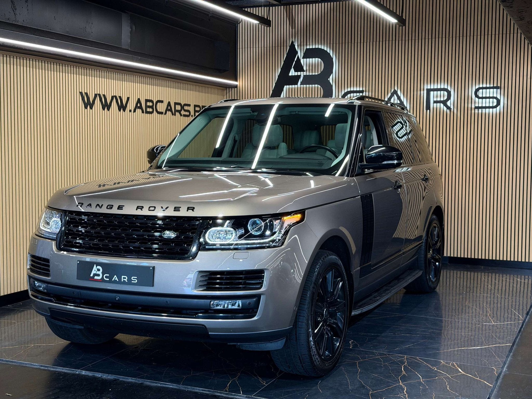 Land Rover Range Rover 3.0 TDV6 SV AUTOBIOGRAPHY * GARANTIE, Autos, Land Rover, Cuir, Euro 6, Entreprise, 5 portes