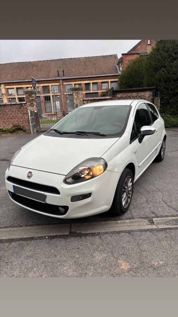 Fiat Punto 1.2 essence – 2013 – 150 000 km – CT OK, Voorwielaandrijving, Euro 5, Stof, Zwart