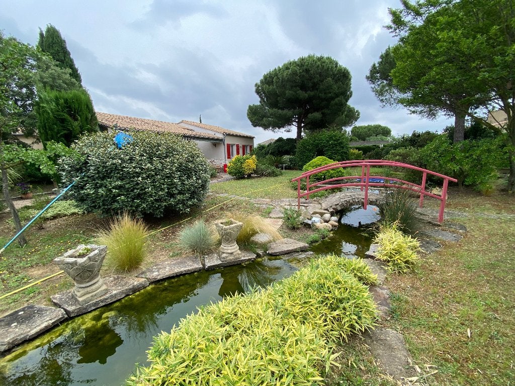 MAISON DE PLAIN-PIED AVEC GRAND TERRAIN CARCASSONNE France, France, 133 m², 5 pièces, Maison individuelle
