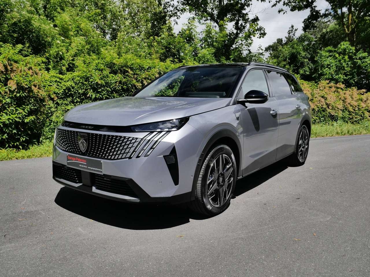 Peugeot 5008 FIRST EDITION GT HYBRID 145PK, Auto's, 0 min, Zwart, 7 zetels, 5 deurs