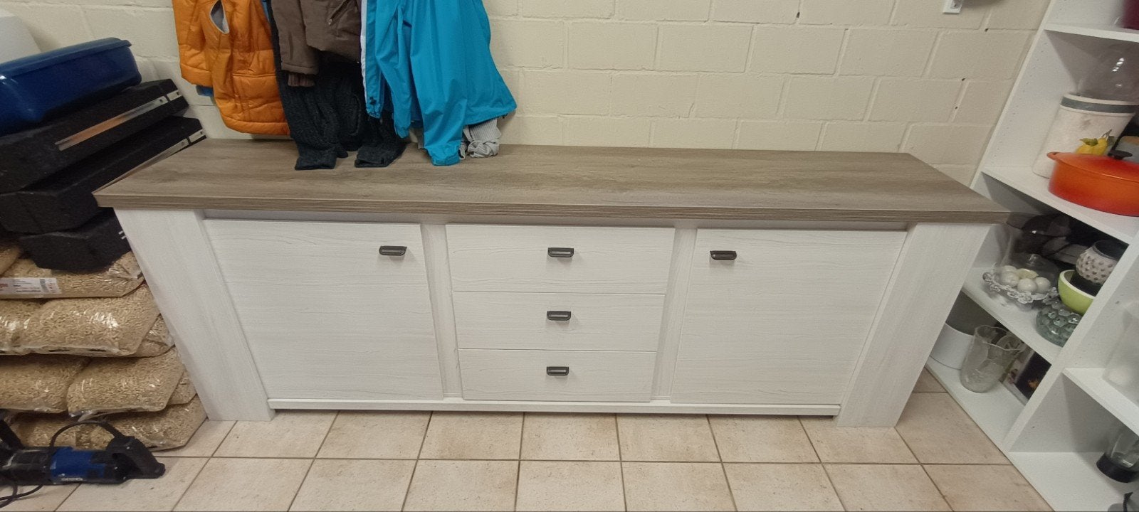 Landelijke dressoirkast wit met bruin eiken blad, 2.50m, Ophalen, Gebruikt, Met lade(s), 200 cm of meer
