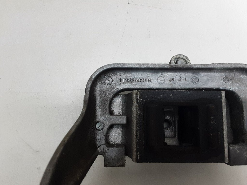 MONTAGE MOTEUR Renault Master III (FV) (112225095R), Autos : Pièces & Accessoires, Renault, Mevr. I. Hauben, Utilisé, Rue de l'Espoir 34 34
4030  GRIVEGNÉE, BE
