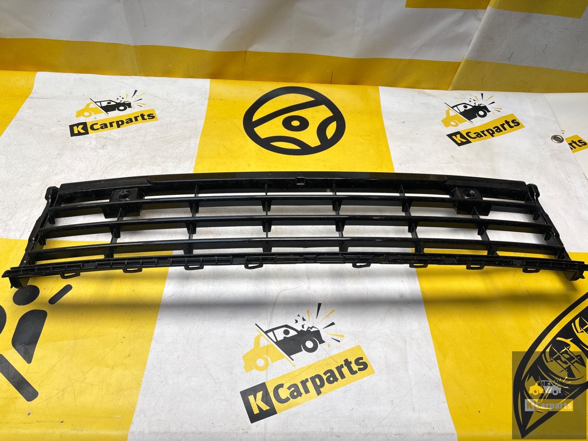 VW Golf 8 grill rooster GTI GTD GTE ORIGINEEL 5H0853677, Info@fabrikant.eu, Bumper, Fabrikant BV, Gebruikt