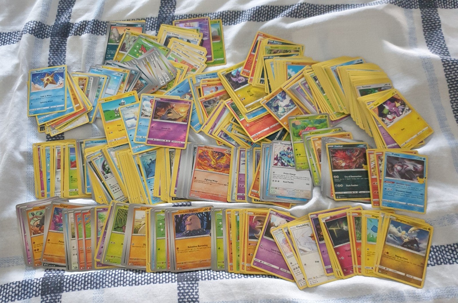 GROOT LOT POKEMON KAARTEN, Hobby en Vrije tijd, Verzamelkaartspellen | Pokémon, Ophalen of Verzenden