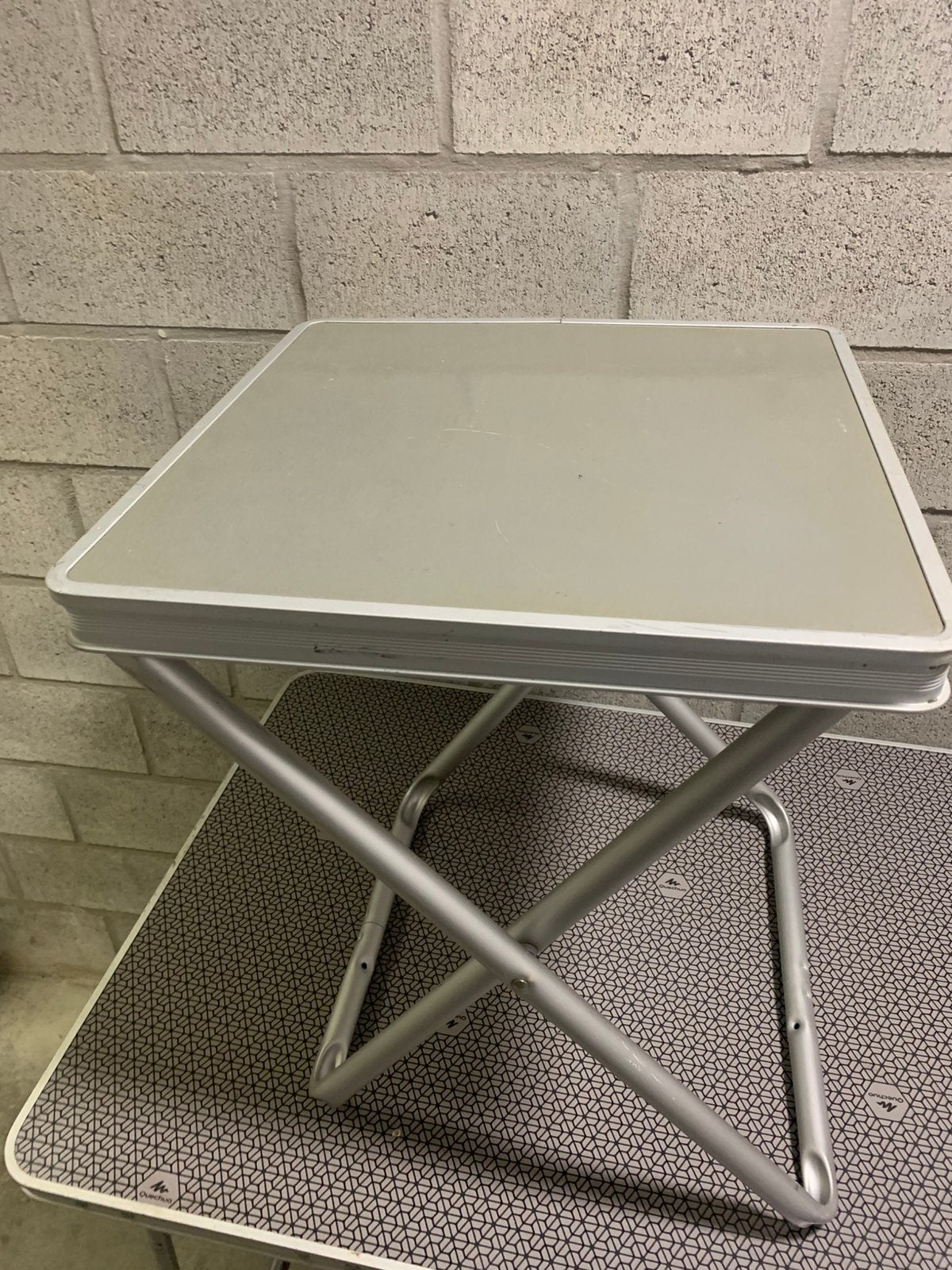 Tafel, Ophalen, Zo goed als nieuw