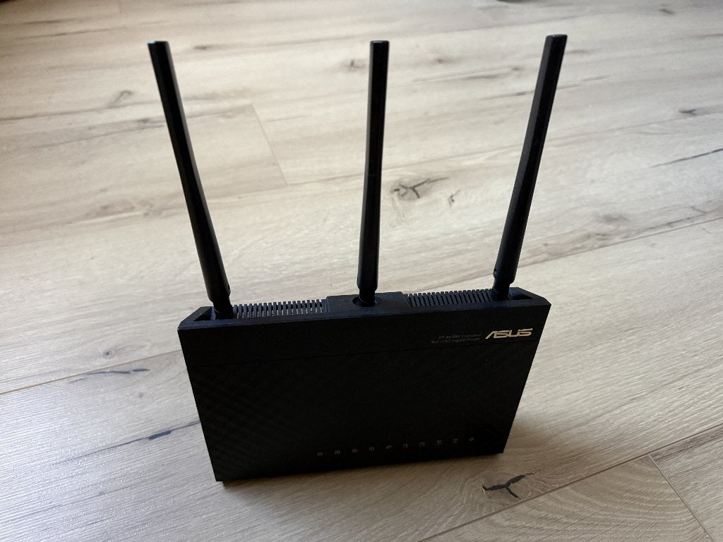 Asus AC68 router / acces point, Ophalen of Verzenden, Gebruikt, Router, ASUS