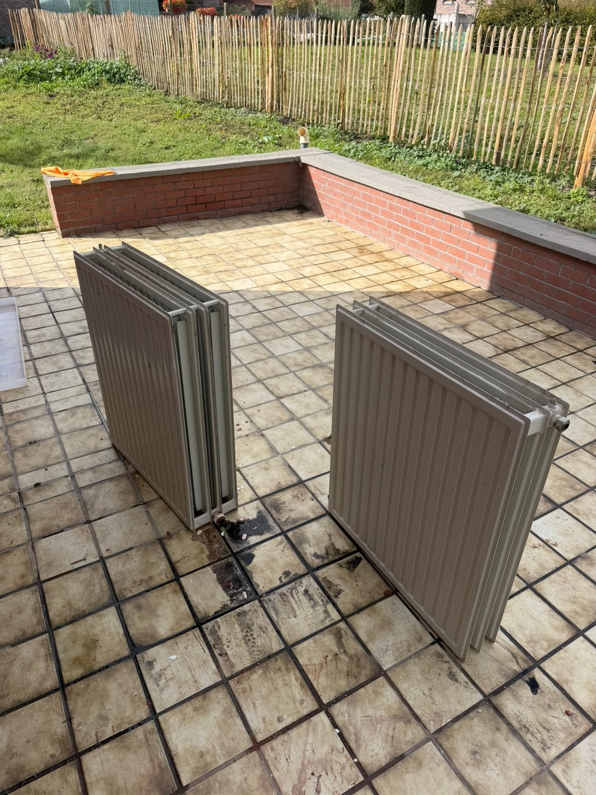 2 ijzeren verwarmingen, Ophalen, Gebruikt, Radiator