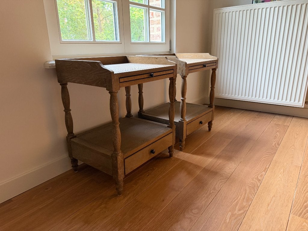 2 zeer mooie nachttafeltjes van Sarah Mo, 45 à 65 cm, Comme neuf, Enlèvement, 55 à 70 cm