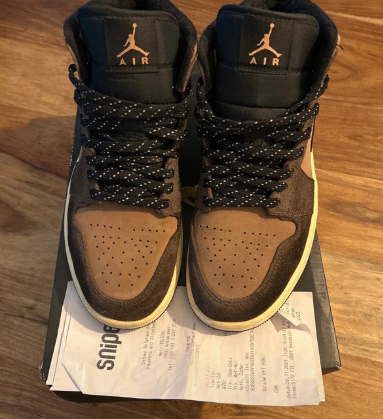 Air Jordan 1 Mid Se Dark Chocolate maat 40, Kleding | Heren, Schoenen, Ophalen, Zo goed als nieuw