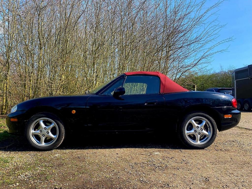 Mazda MX-5  BJ2002, Autos, Mazda, Particulier, Essence, Cabriolet, 2 portes, Boîte manuelle, Noir, Noir, Traction avant, Enlèvement