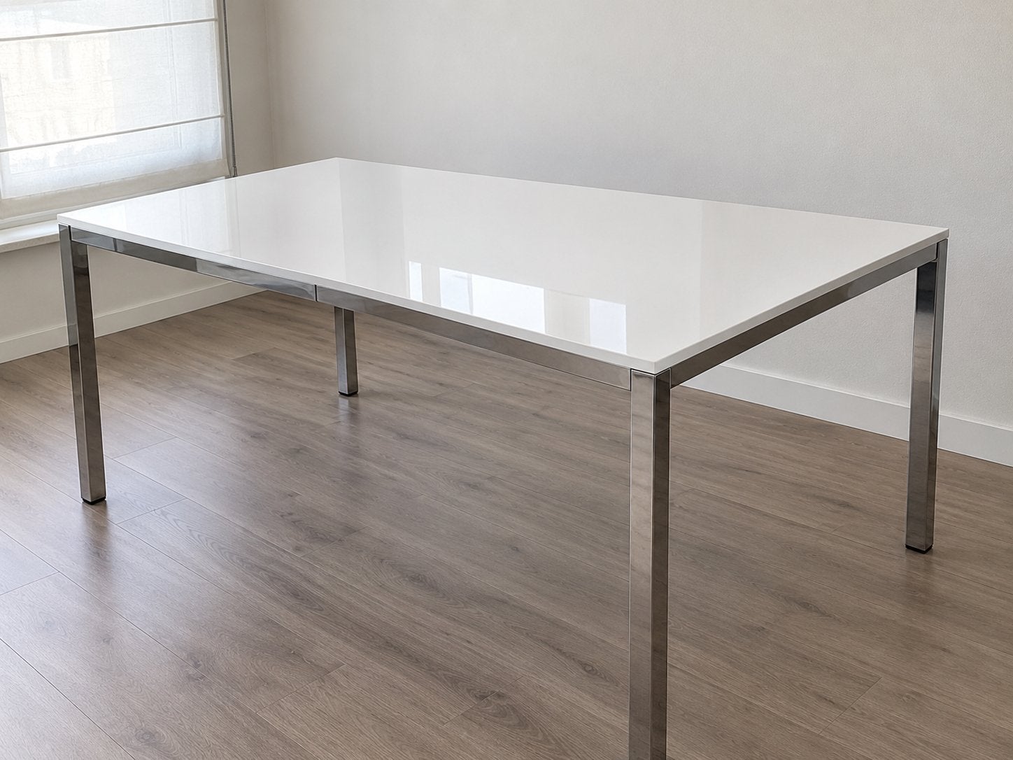 Table à manger IKEA, 150 à 200 cm, Cinq personnes ou plus, Moderne, élégant, Verre