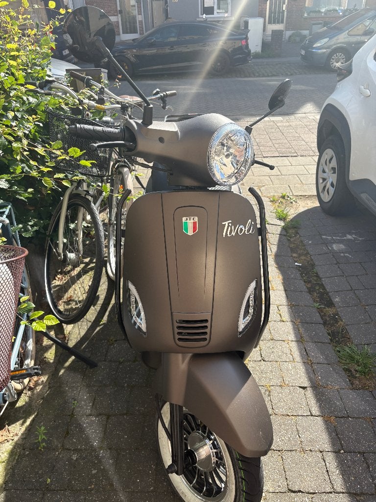 JTC Tivoli te koop (amper km), Vélos & Vélomoteurs, Scooters | Marques Autre, Jtc, Comme neuf, Classe B (45 km/h), Enlèvement