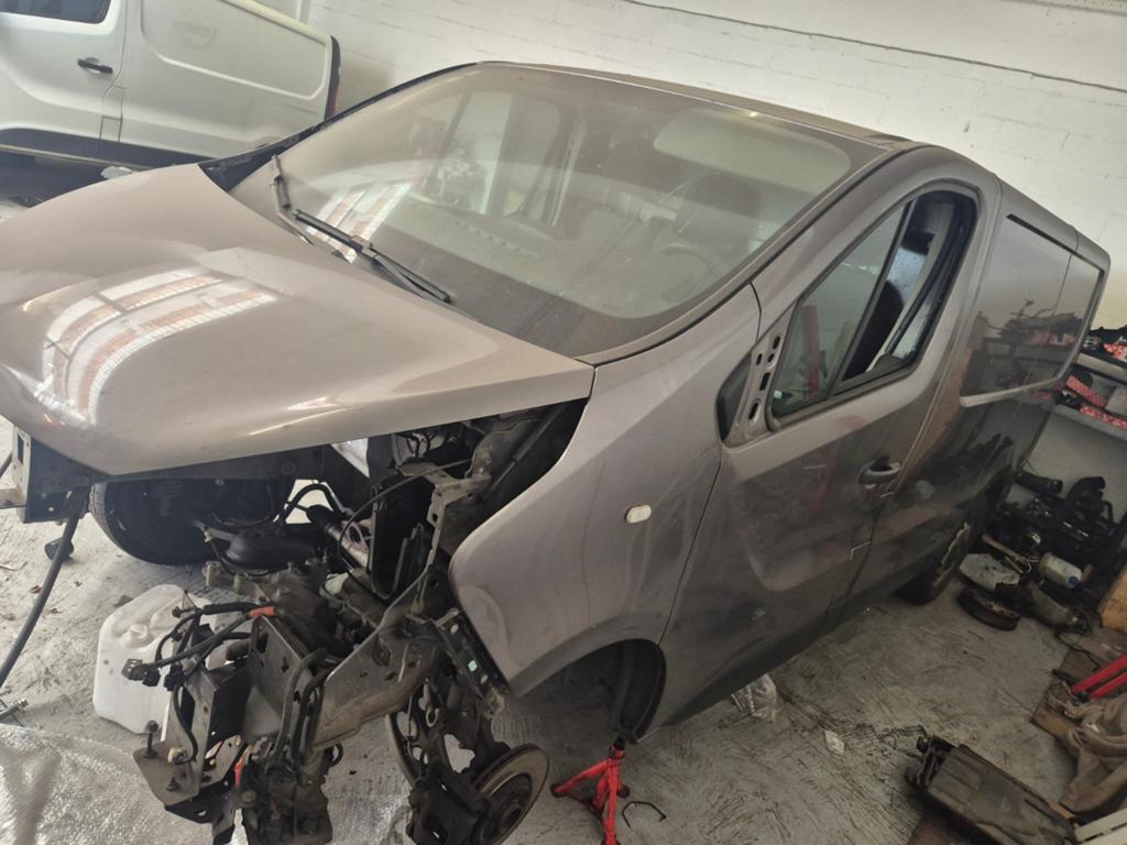 Onderdelen Opel Vivaro B/ Renault Trafic /Nissan NV300, Ophalen, Gebruikt, Voor, Renault