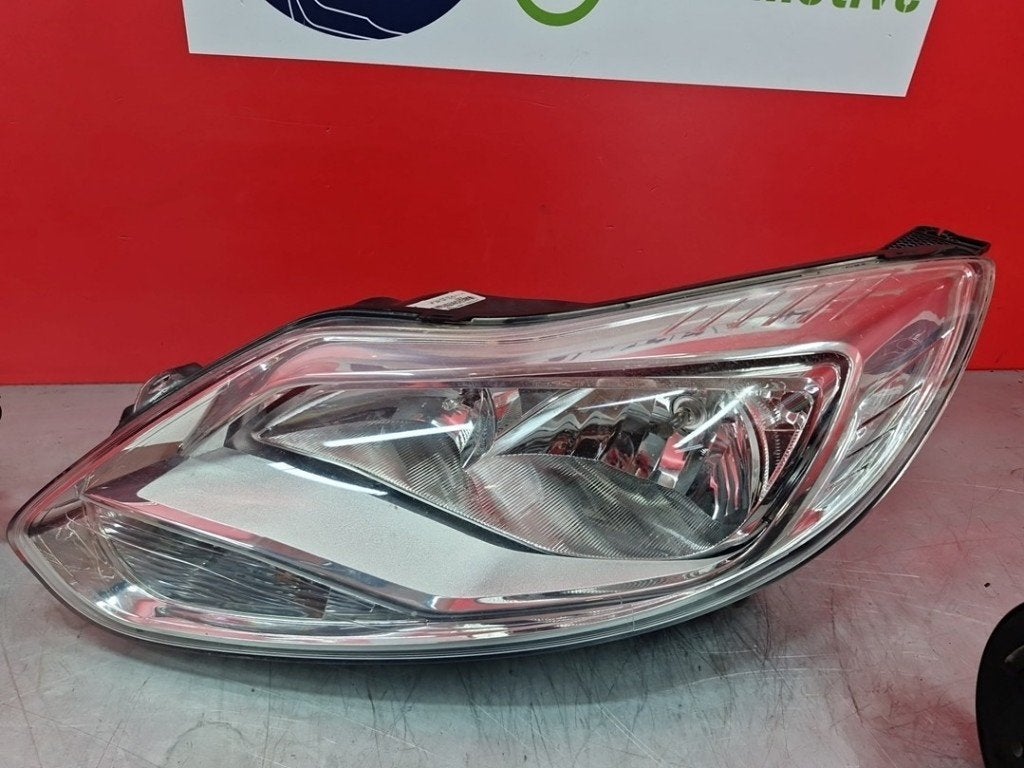 PHARE / OPTIQUE AVANT GAUCHE Focus 3 Wagon (|BM5113W030NB|), Henry-Ford-Straße  1
50735  Köln, DE, Ford-Werke GmbH, Kunden@ford.com