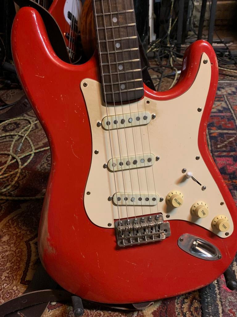 Stratocaster fiesta red relic, Muziek en Instrumenten, Snaarinstrumenten | Gitaren | Elektrisch, Ophalen, Gebruikt, Solid body