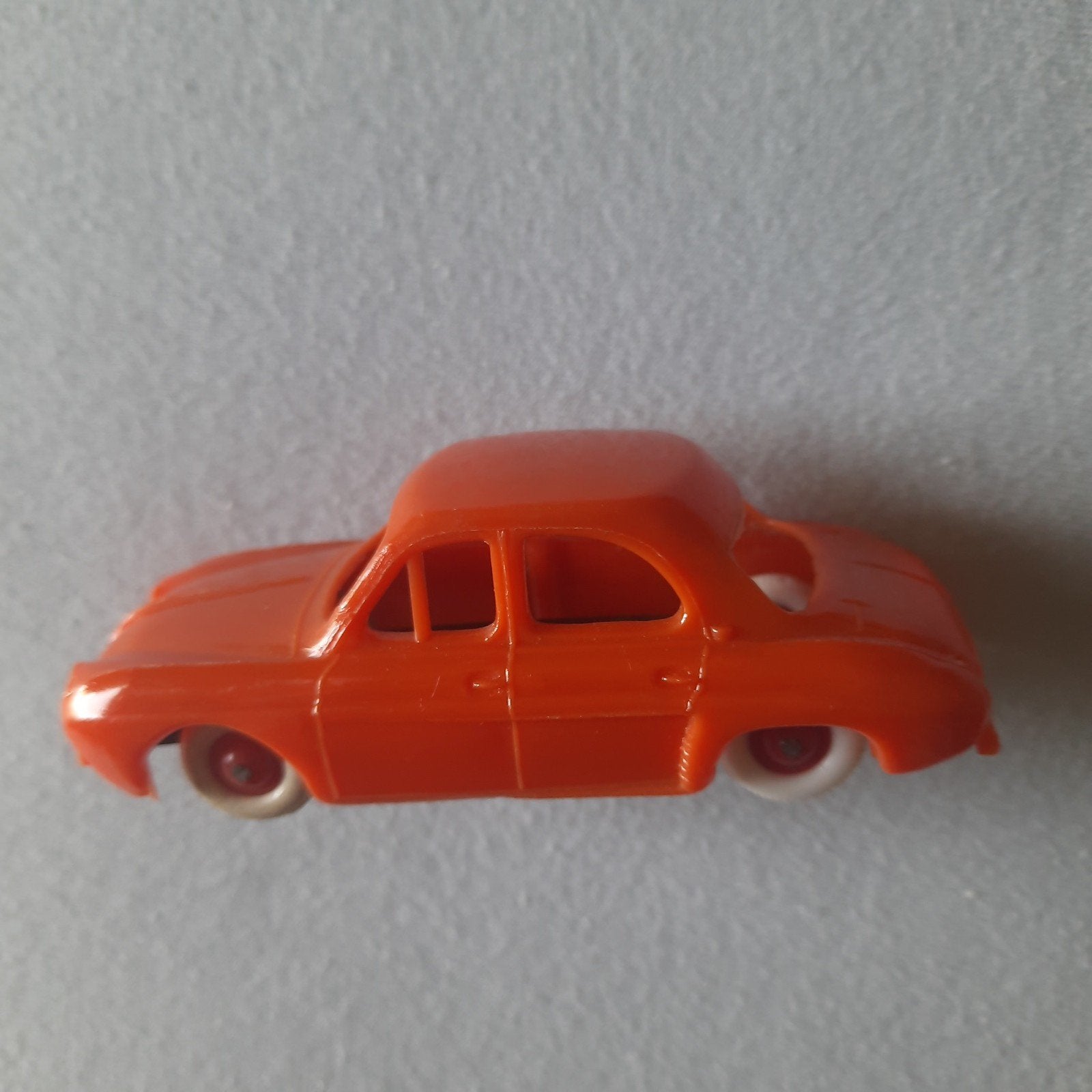 CLE = CLÉMENT GAGET France* RENAULT DAUPHINE 1:48 *VINTAGE*+, Enlèvement, Comme neuf, Voiture, Autres marques