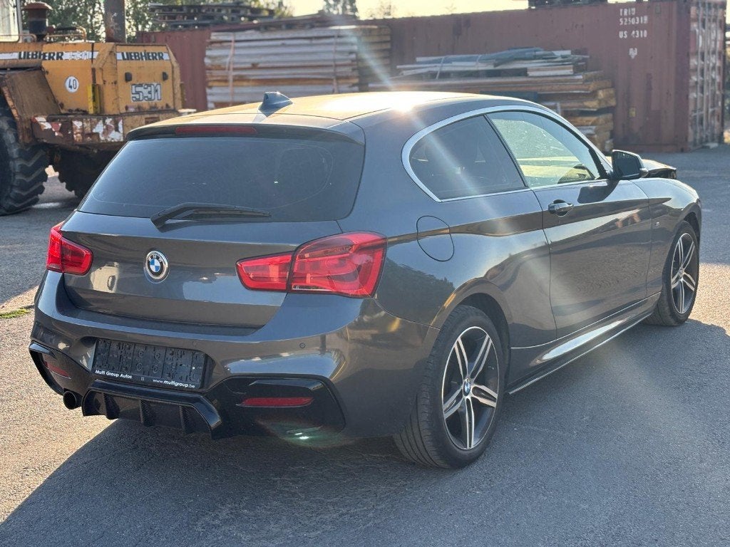 BMW 1-serie //2017// Pack m 3-deurs F21N 116i, Auto's, https://public.car-pass.be/vhr/720a8f99-e262-40bc-b52d-87dc99eaac23, Alcantara