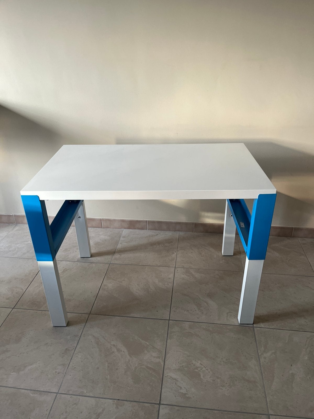 Bureau IKEA Pahl pour enfants, Ophalen, In hoogte verstelbaar, Zo goed als nieuw, IKEA