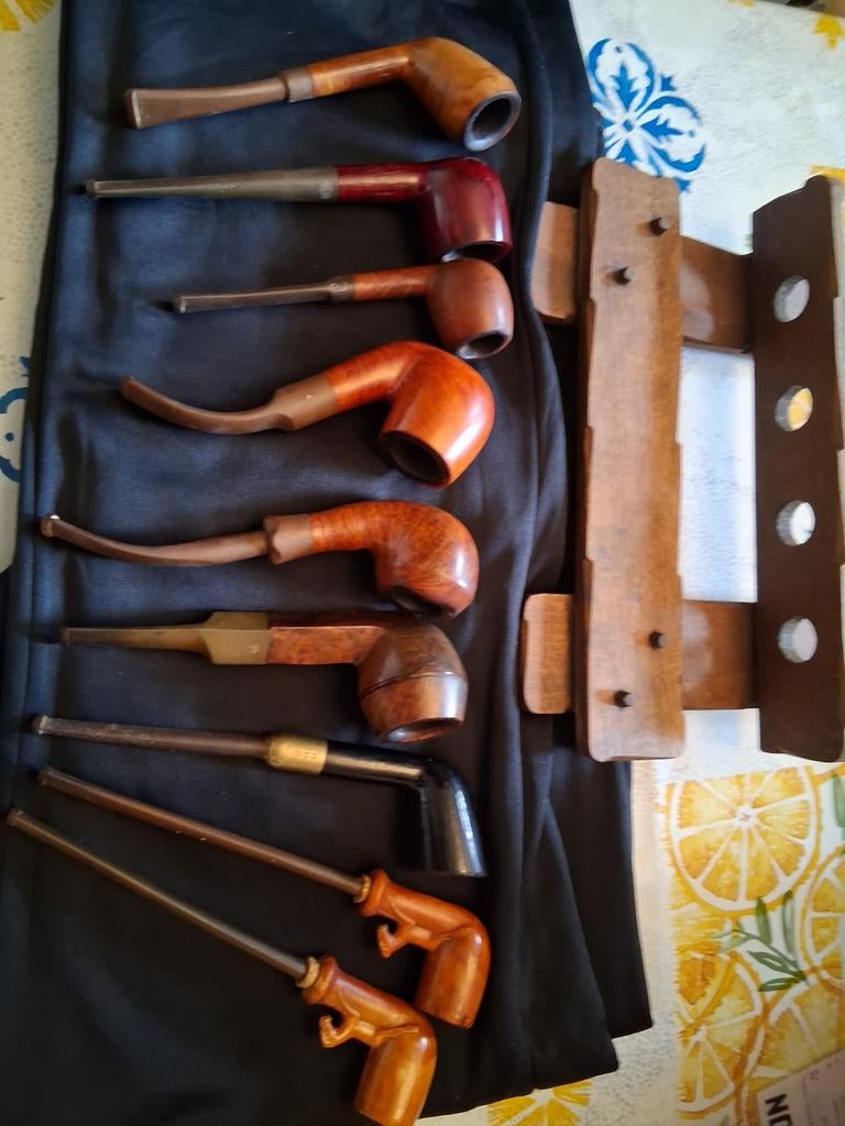 Lot de pipes, Enlèvement
