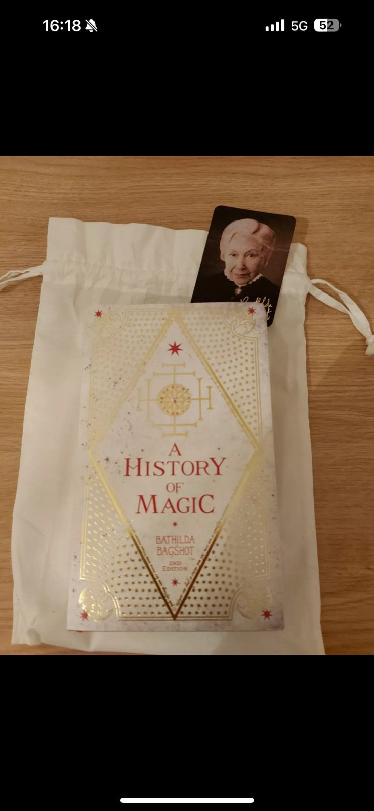 Harry Potter Alarm Eighteen A history of Magic, Ophalen of Verzenden, Nieuw