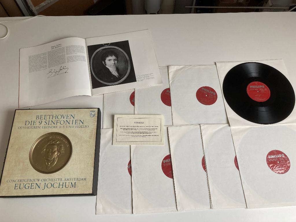 À vendre : 9 disques LP dans la boîte à musique classique, Enlèvement, Utilisé