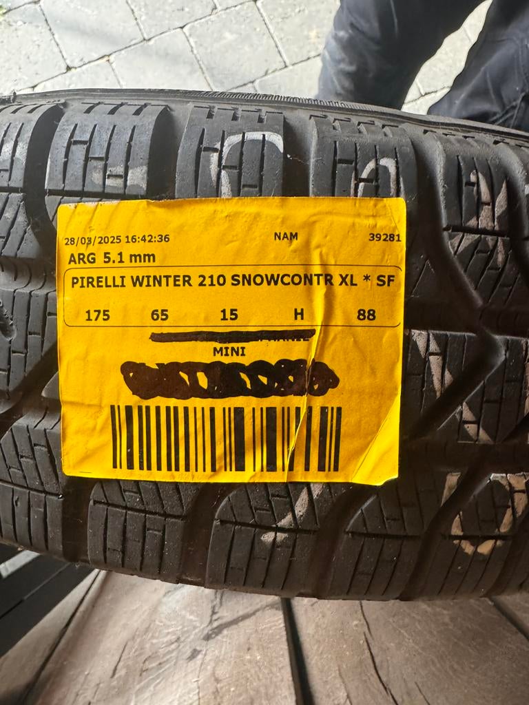 Pneu hiver Mini cooper, Enlèvement, Comme neuf