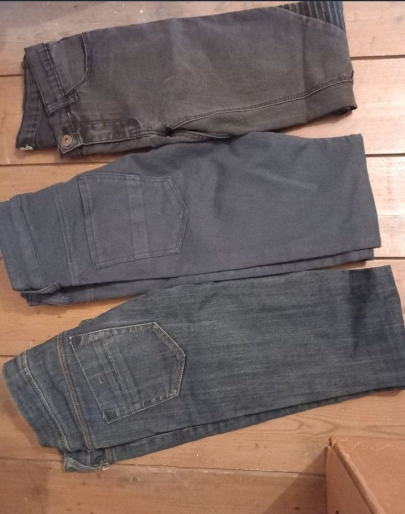 Lot de 7 pantalons fille/ femme XS, Kleding | Dames, Dames-kledingpakketten, Zo goed als nieuw, Maat 34 (XS) of kleiner, Ophalen