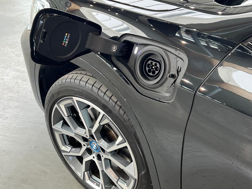 BMW X1 PHEV 1.5iA xDrive 25e OPF * M-Pack * Camera + PDC, Auto's, Lane Keeping Assist, Leder, 5 zetels, Hybride Elektrisch/Benzine