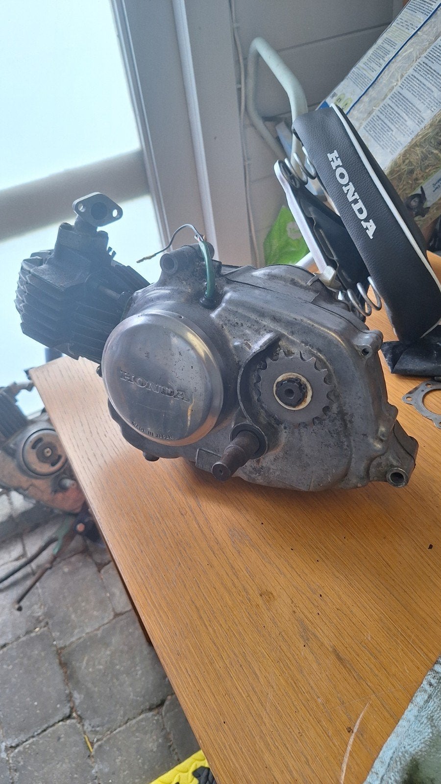 Motor honda amigo/novio, Fietsen en Brommers, Brommeronderdelen | Algemeen, Ophalen, Cilinder