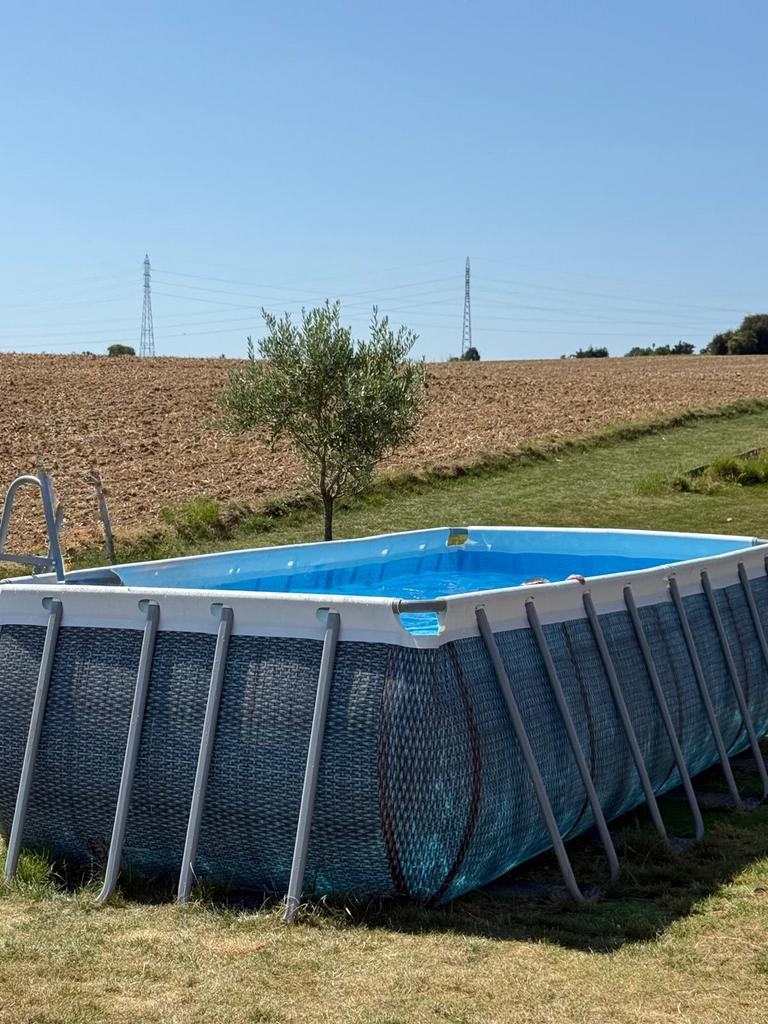 Piscine bestway 5,5 metres x 2,75 metres hors sol + PAC, Enlèvement, Utilisé, Rectangulaire, 400 cm ou plus