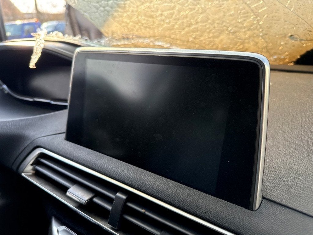 ORDINATEUR MULTIMEDIA Peugeot 5008 II (M4 / MC / MJ / MR), Kontakt-peugeot@peugeot.com, Utilisé, Peugeot Deutschland GmbH, Bahnhofsplatz
65423  Rüsselsheim, DE