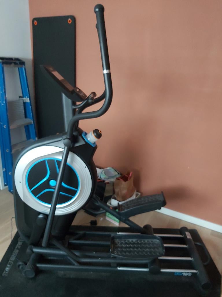 crosstrainer zo goed als nieuw, Sports & Fitness, Appareils de fitness, Comme neuf, Vélo elliptique, Bras, Jambes, Abdominaux
