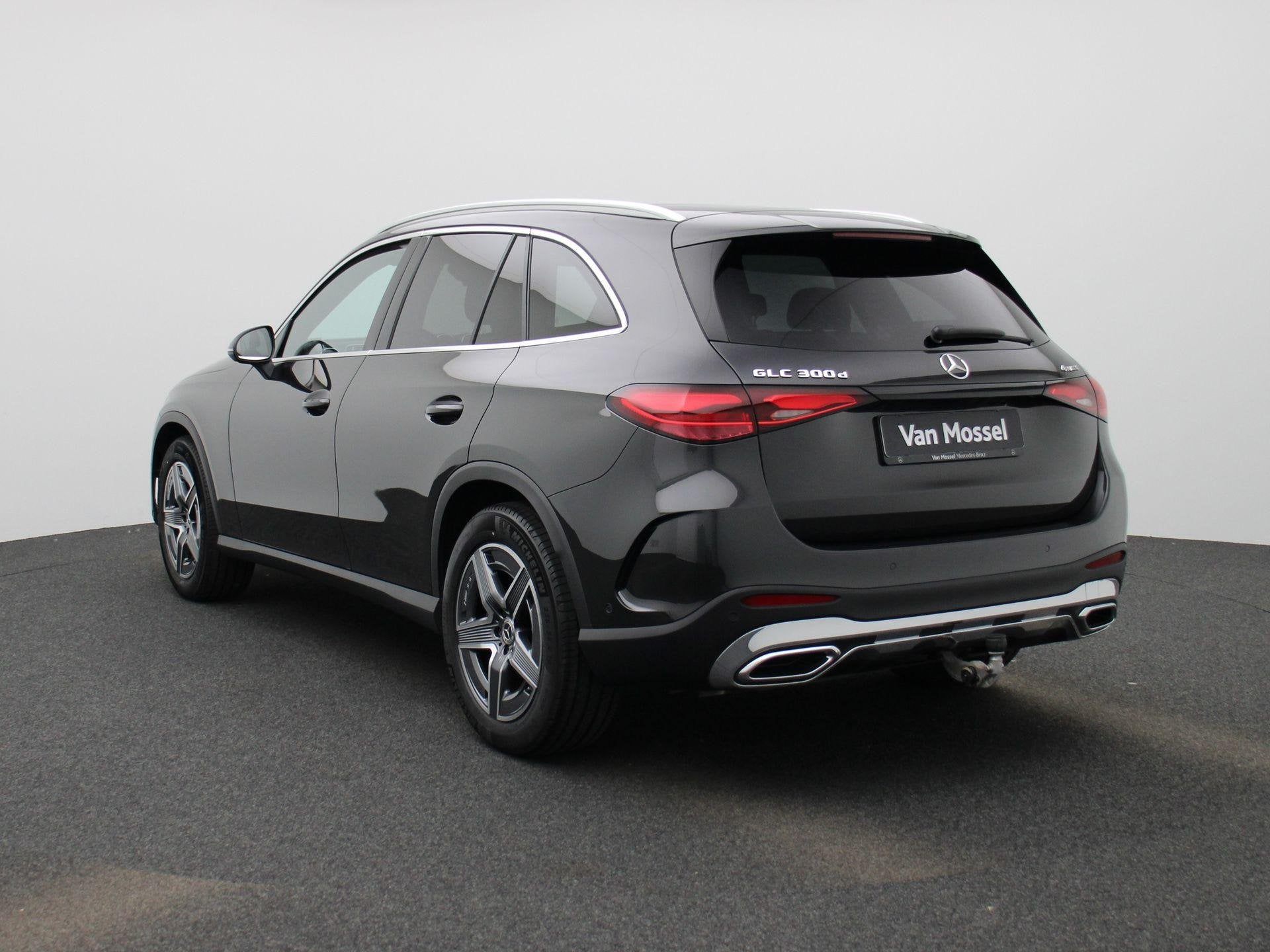 Mercedes Benz GLC 300D Camera | 360° Sensoren | Trekhaak |, Auto's, Mercedes-Benz, Automaat, 269 pk, Gebruikt, 4 cilinders