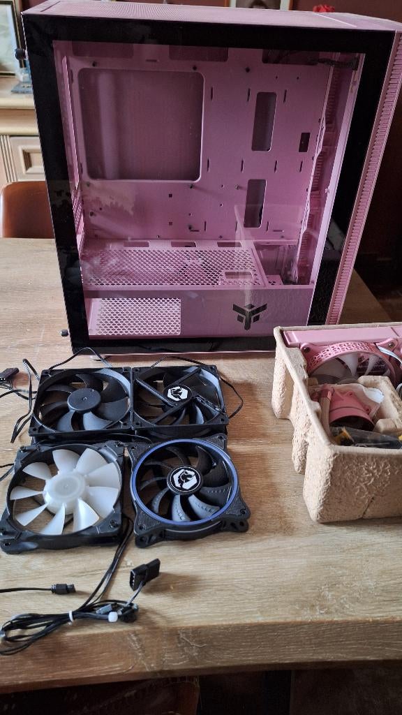 Boitier PC rose micro ATX + watercooling rose + 4 ventilos, Computers en Software, Computerbehuizingen, Gebruikt, Ophalen