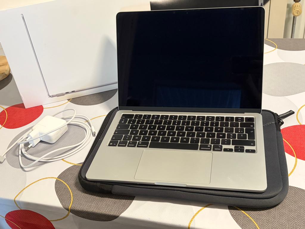 Macbook air M4 13”, Computers en Software, Verzenden, Zo goed als nieuw