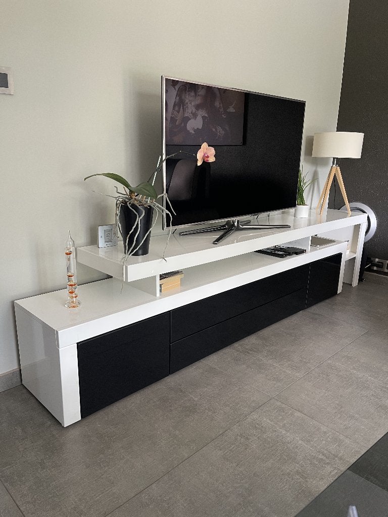 Meuble TV laqué noir et blanc Vladon Leon, Maison & Meubles, 25 à 50 cm, Comme neuf, Enlèvement, 200 cm ou plus