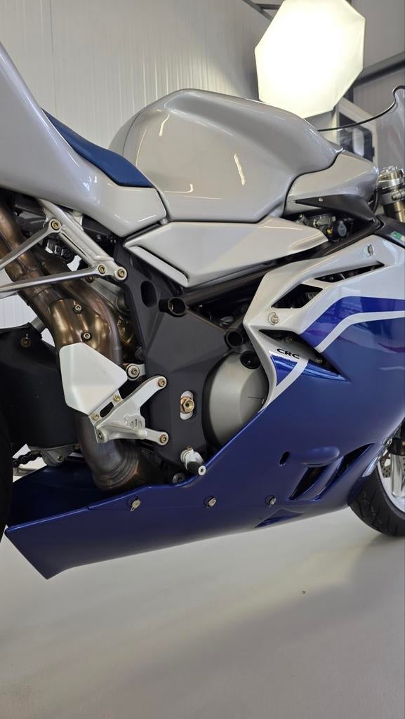 MV Agusta F4 1000 in uitzonderlijke staat, Motoren, Motoren | MV Agusta, Super Sport, meer dan 35 kW, 4 cilinders, Motorrijbewijs A